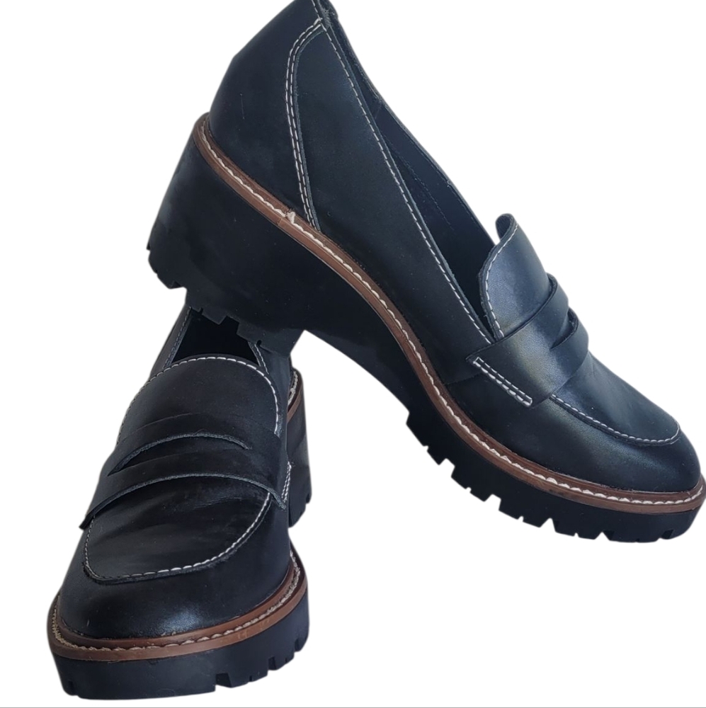 Blondo Black Leather Loafers with Brown Trim